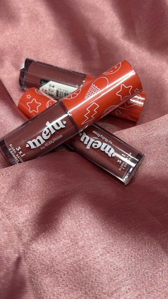 Rubor, labial y sombra