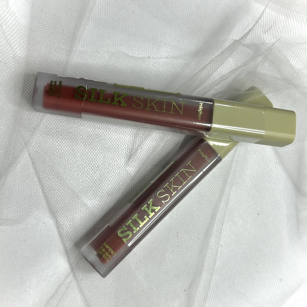 Labial líquido Smooth blur (línea Silk skin)